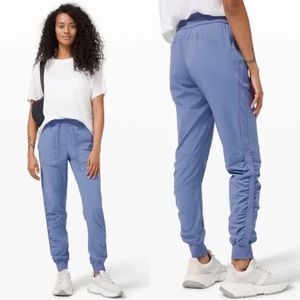 Lululemon periwinkle joggers size 8
